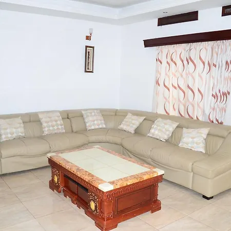 Muyenga Luxury Vacation Home Kampala Exterior photo