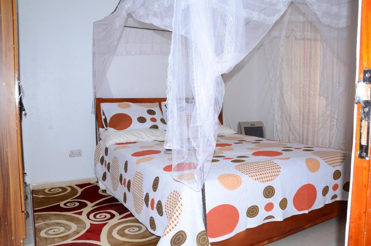 Muyenga Luxury Vacation * Kampala